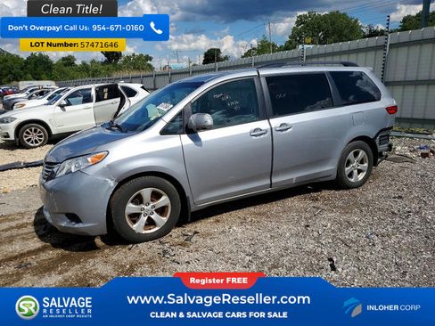 Used 2016 Toyota Sienna LE FWD image 1