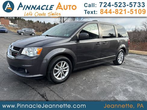 Used 2020 Dodge Grand Caravan SXT image 1