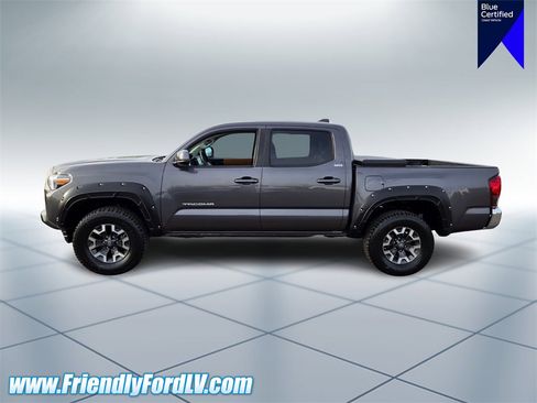 Used 2020 Toyota Tacoma SR5 image 3