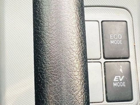 Used 2013 Toyota Prius C Two image 33