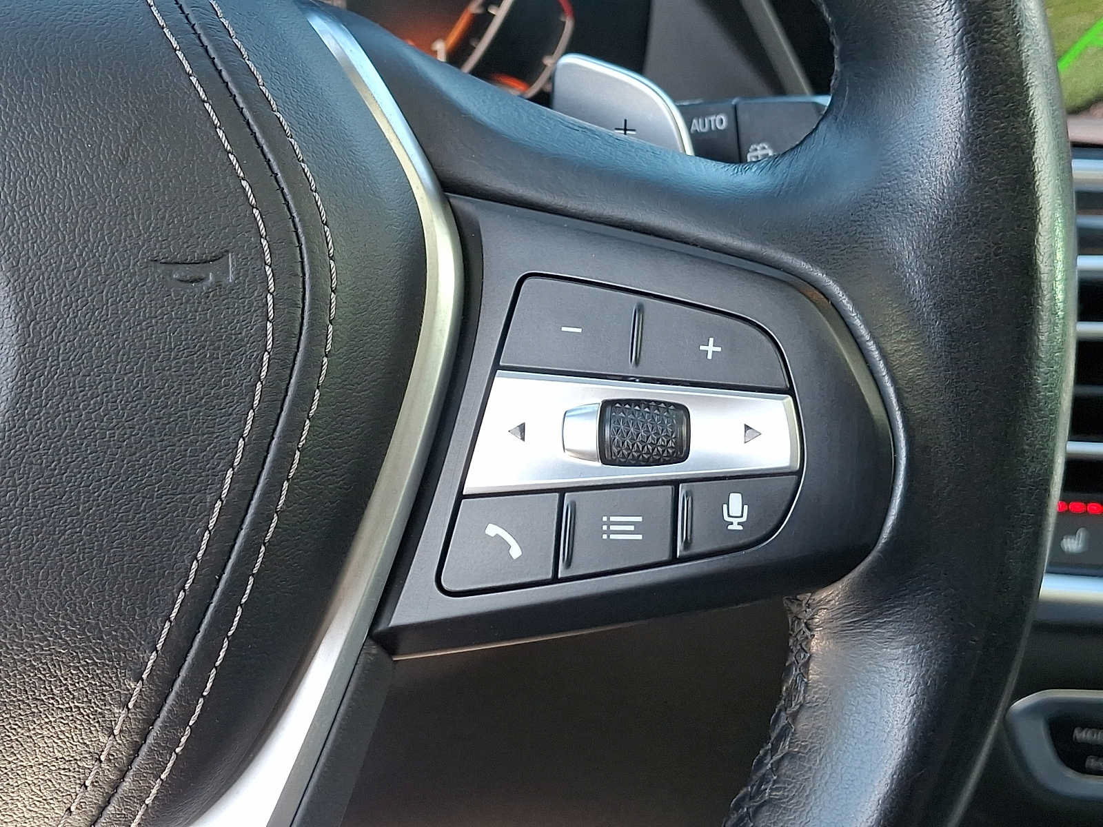 Used 2019 BMW X5 xDrive40i w/ Convenience Package AWD/4WD image 23