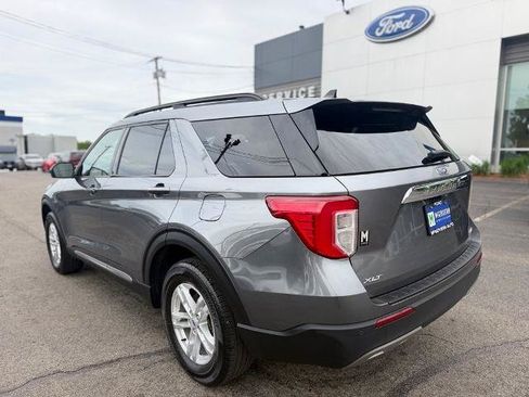 Certified 2022 Ford Explorer XLT w/ Equipment Group 202A AWD/4WD image 7