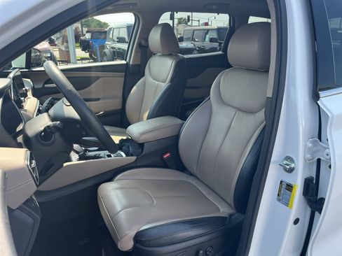 Used 2020 Hyundai Santa Fe Limited FWD image 16