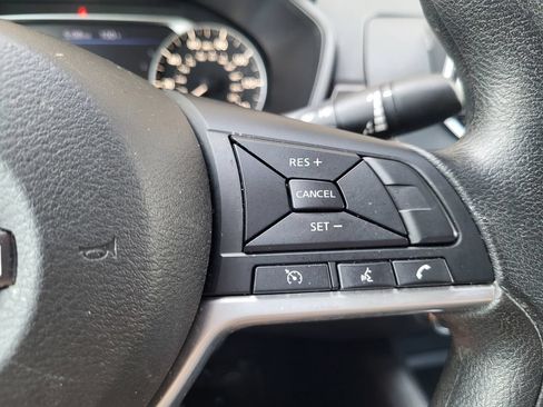 Used 2025 Nissan Altima 2.5 SV AWD/4WD image 17