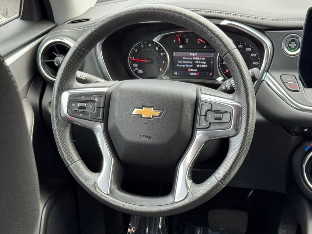 Used 2024 Chevrolet Blazer LT w/ Convenience Package FWD image 27