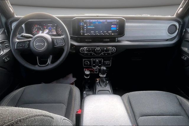 Used 2024 Jeep Wrangler Unlimited Sport AWD/4WD image 7