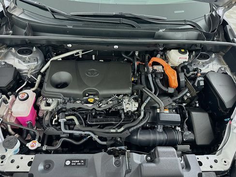 Certified 2022 Toyota RAV4 XLE w/ Convenience Package AWD/4WD image 10