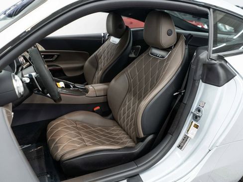 Used 2024 Mercedes-Benz AMG GT 63 image 10