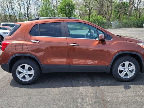 Used 2019 Chevrolet Trax LT w/ LT Convenience Package AWD/4WD image 7