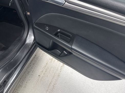 Certified 2017 Ford Fusion SE w/ Fusion SE Technology Package image 34