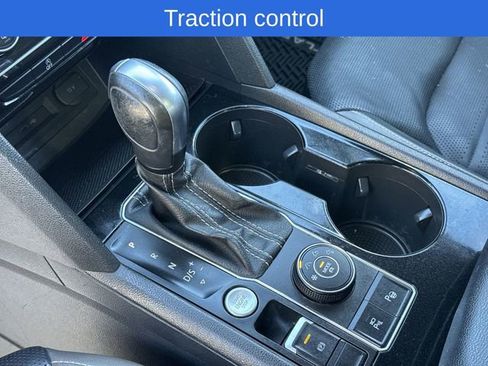 Used 2021 Volkswagen Atlas Cross Sport SEL Premium image 24