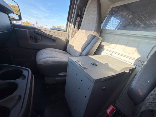 Used 2021 Chevrolet Express 2500 w/ Driver Convenience Package RWD image 61