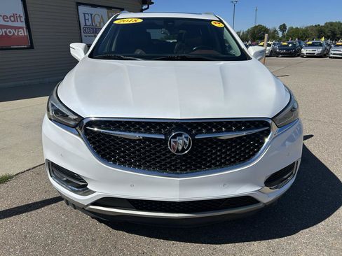 Used 2018 Buick Enclave Avenir w/ Avenir Technology Package AWD/4WD image 2