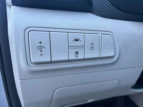 Used 2020 Hyundai Tucson SE image 14