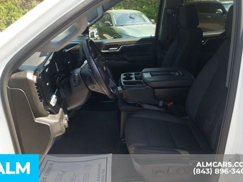 Used 2025 Chevrolet Silverado 1500 LT RWD image 17