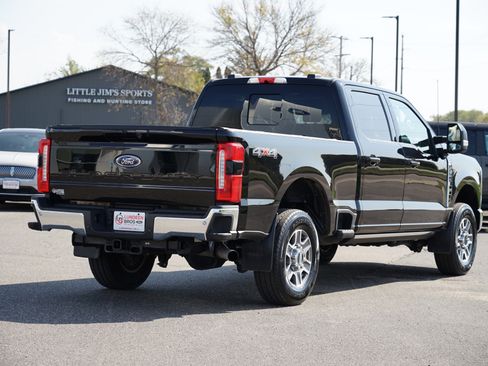 Used 2023 Ford F250 Lariat w/ Lariat Ultimate Package image 3
