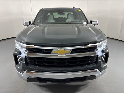 Used 2025 Chevrolet Silverado 1500 LT RWD image 3