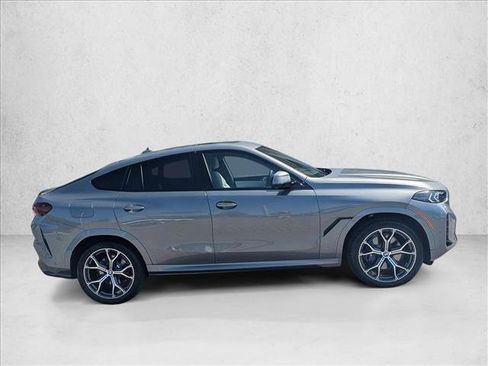 Used 2026 BMW X6 xDrive40i AWD/4WD image 4