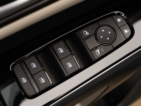 Used 2023 Nissan Pathfinder SL w/ SL Premium Package image 37