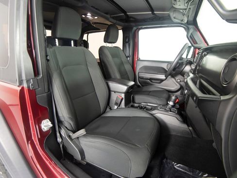 Used 2021 Jeep Wrangler Sport AWD/4WD image 27