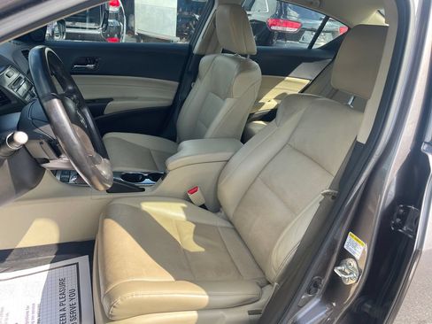 Used 2013 Acura ILX w/ Technology Package FWD image 13