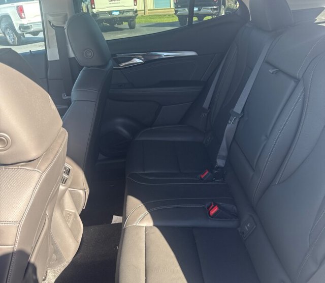 Used 2024 Buick Envision Preferred AWD/4WD image 4