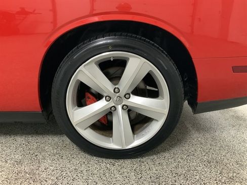 Used 2009 Dodge Challenger SRT8 w/ SRT Option Group II RWD image 12