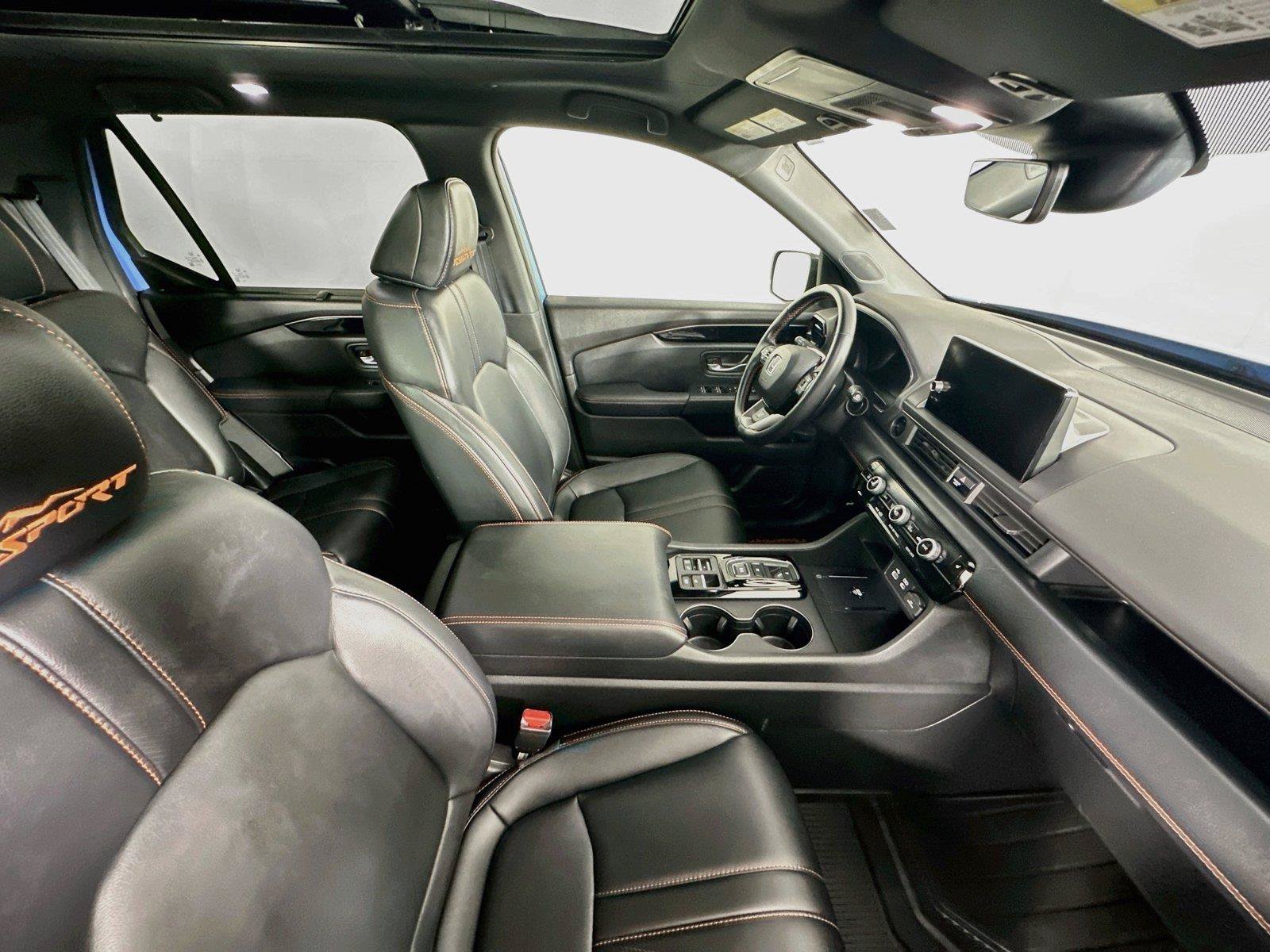 Certified 2025 Honda Pilot TrailSport image 29