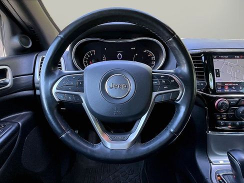 Certified 2021 Jeep Grand Cherokee Laredo X AWD/4WD image 11