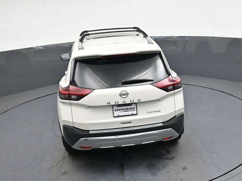 Used 2022 Nissan Rogue Platinum w/ Head-Up Display Package image 32