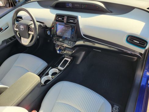 Used 2016 Toyota Prius Four image 15