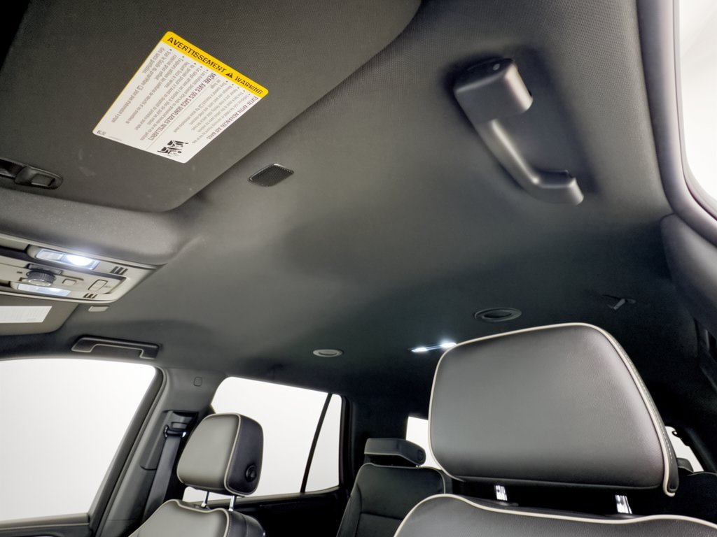Used 2023 GMC Yukon SLT w/ SLT Luxury Package RWD image 27