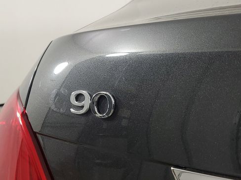 Used 2017 Genesis G90 3.3T Premium RWD image 20