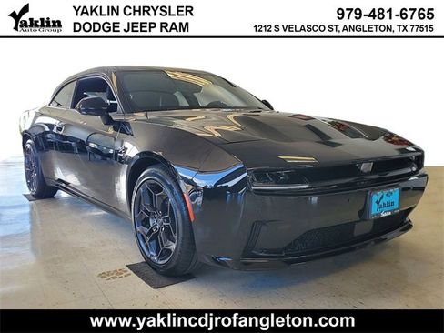 New 2025 Dodge Charger R/T w/ Quick Order Package 25M R/T image 1