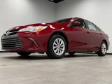 Used 2015 Toyota Camry LE image 4