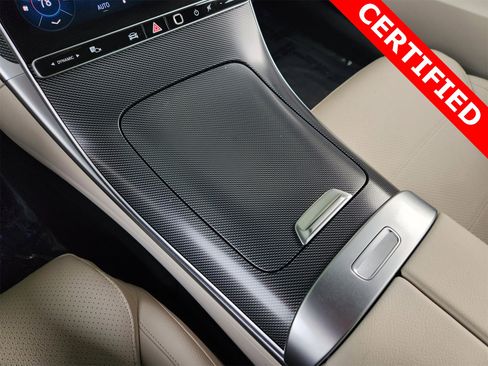 Certified 2025 Mercedes-Benz C 300 Sedan image 21