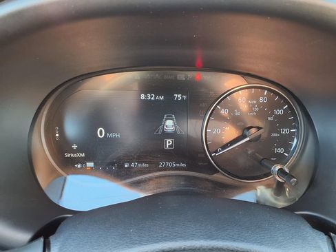Used 2024 Nissan Kicks SR w/ SR Premium Package FWD image 16