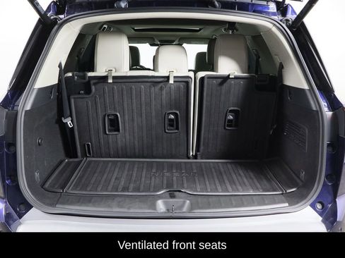 Used 2022 Nissan Pathfinder Platinum w/ Cargo Package image 19