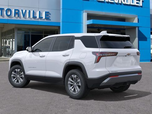 New 2026 Chevrolet Equinox LT FWD image 3