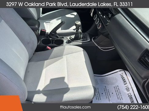 Used 2016 Toyota Corolla L FWD image 40