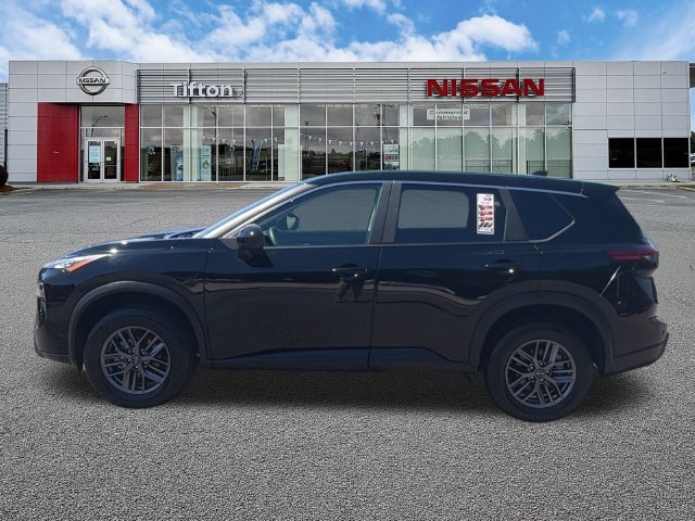 Used 2026 Nissan Rogue SV FWD image 4