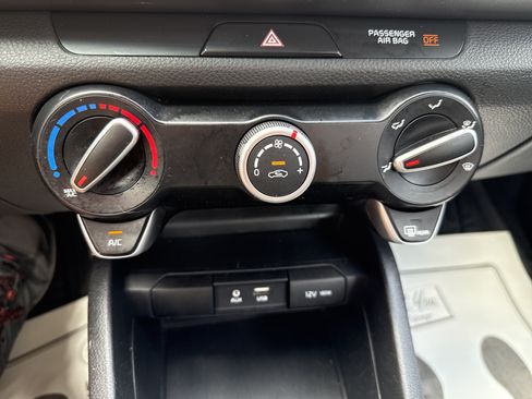 Used 2019 Kia Rio S FWD image 25