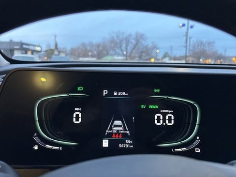 Used 2023 Kia Sportage EX w/ EX Premium Package image 25