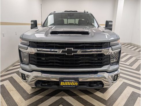 Used 2025 Chevrolet Silverado 3500 LT w/ Leather Package AWD/4WD image 28