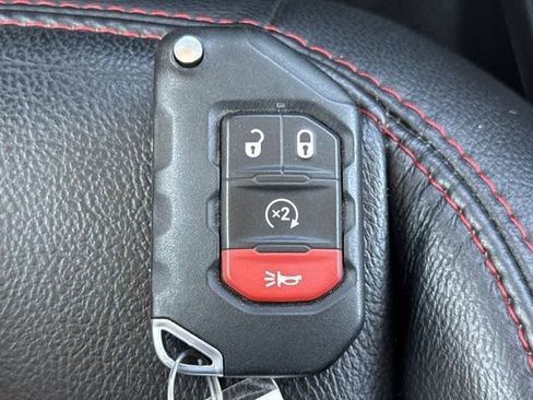Used 2019 Jeep Wrangler Rubicon AWD/4WD image 23