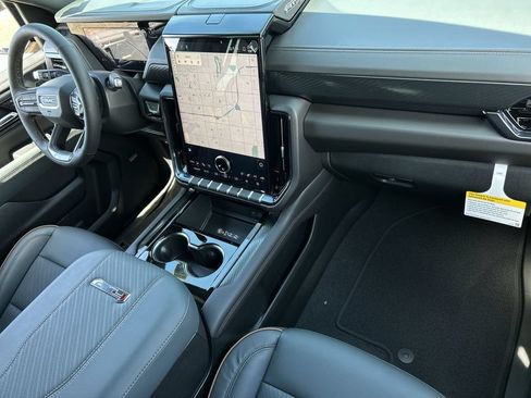New 2026 GMC Yukon AT4 w/ AT4 Premium Package AWD/4WD image 30