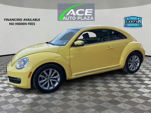Used 2013 Volkswagen Beetle TDI image 2
