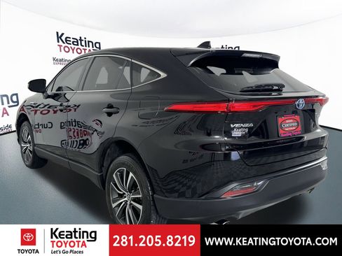 Certified 2021 Toyota Venza LE image 7