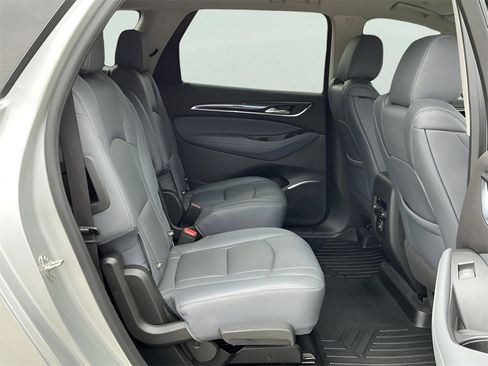 Used 2021 Buick Enclave Essence w/ Sport Touring Edition image 16