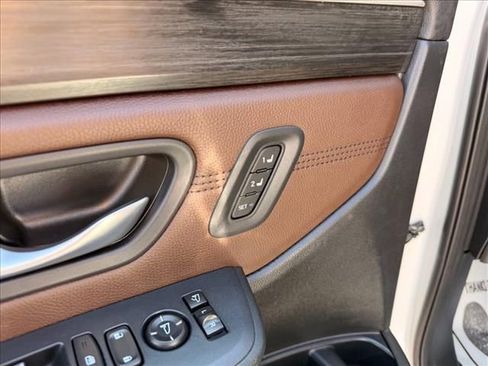 New 2026 Honda Pilot Touring image 10